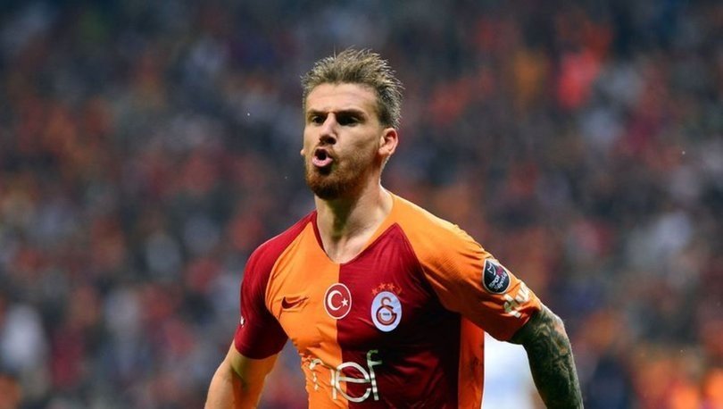 Ali Koç Dünya Kupası kaldıran golcüyü getiriyor