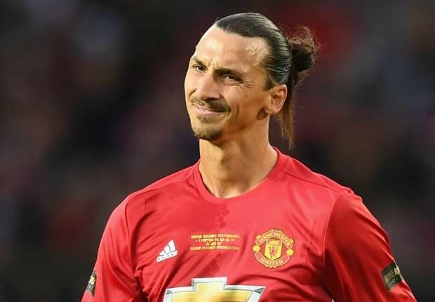 Van Persie, Zlatan’ı solladı!