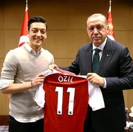 Mesut Özil: Yine olsa yapardım!