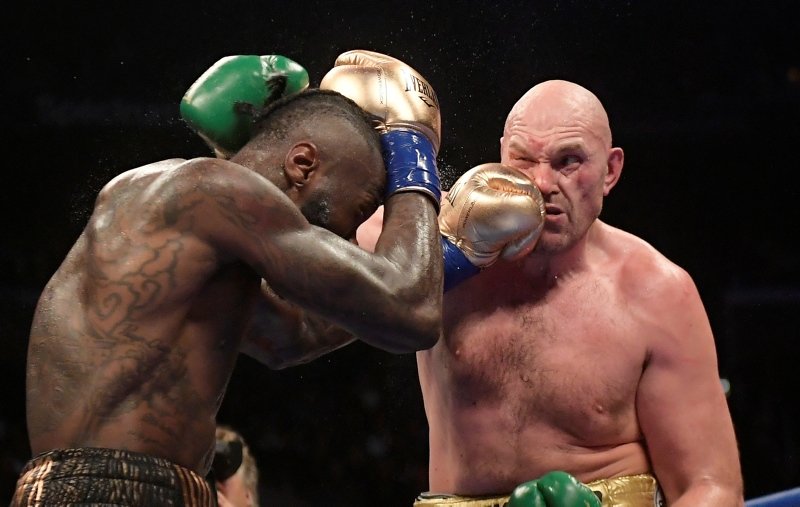Wilder - Fury maçında şok sonuç! İkisi birden sevindi ama...