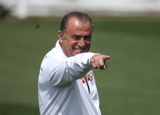 Galatasaray'dan PSG'ye transfer çalımı!