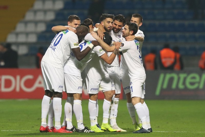 Kasımpaşa - Beşiktaş maçından kareler