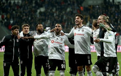TRANSFER HABERİ: Eski Beşiktaşlı futbolu bıraktı!