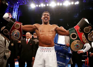Anthony Joshua-Povetkin maçı nefes kesti! Yine nakavt etti