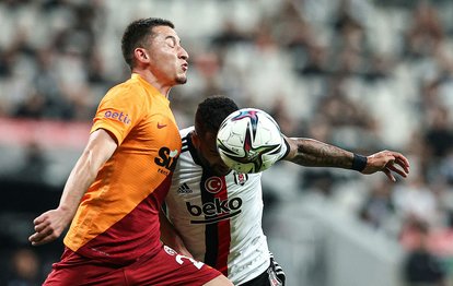 Beşiktaş Galatasaray maçında tartışılan anlar! Siyah beyazlılar 3 pozisyonda penaltı bekledi