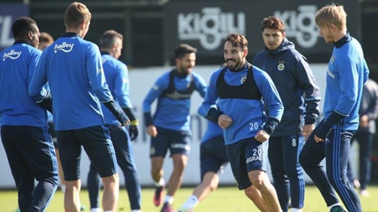 Ozan Tufan derbide oynayacak mı?