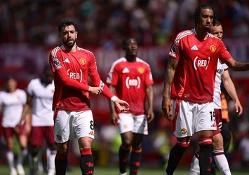 ManU evinde West Ham'a boyun eğdi!