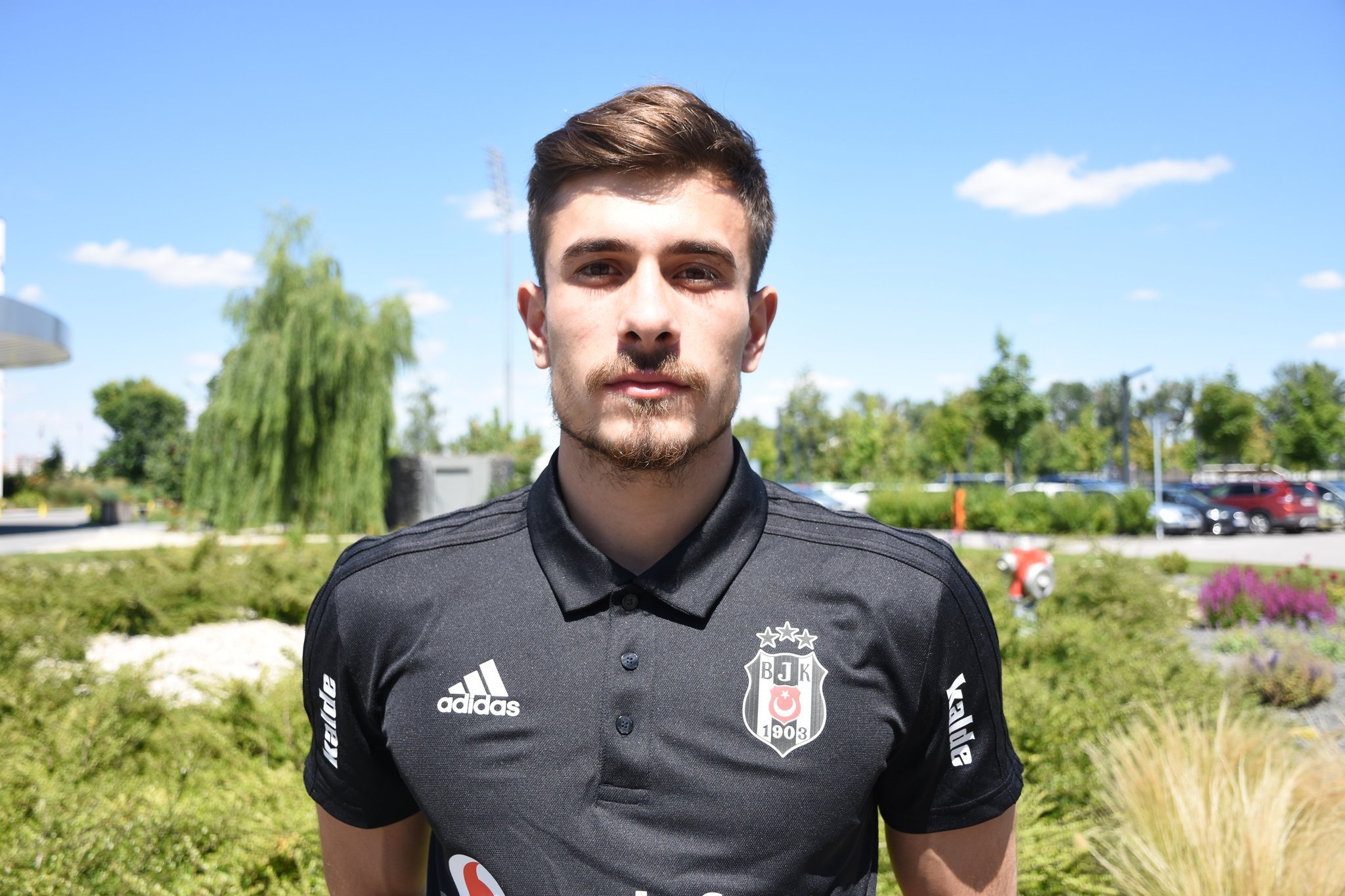 Dört büyüklerin borcu dağları aştı!