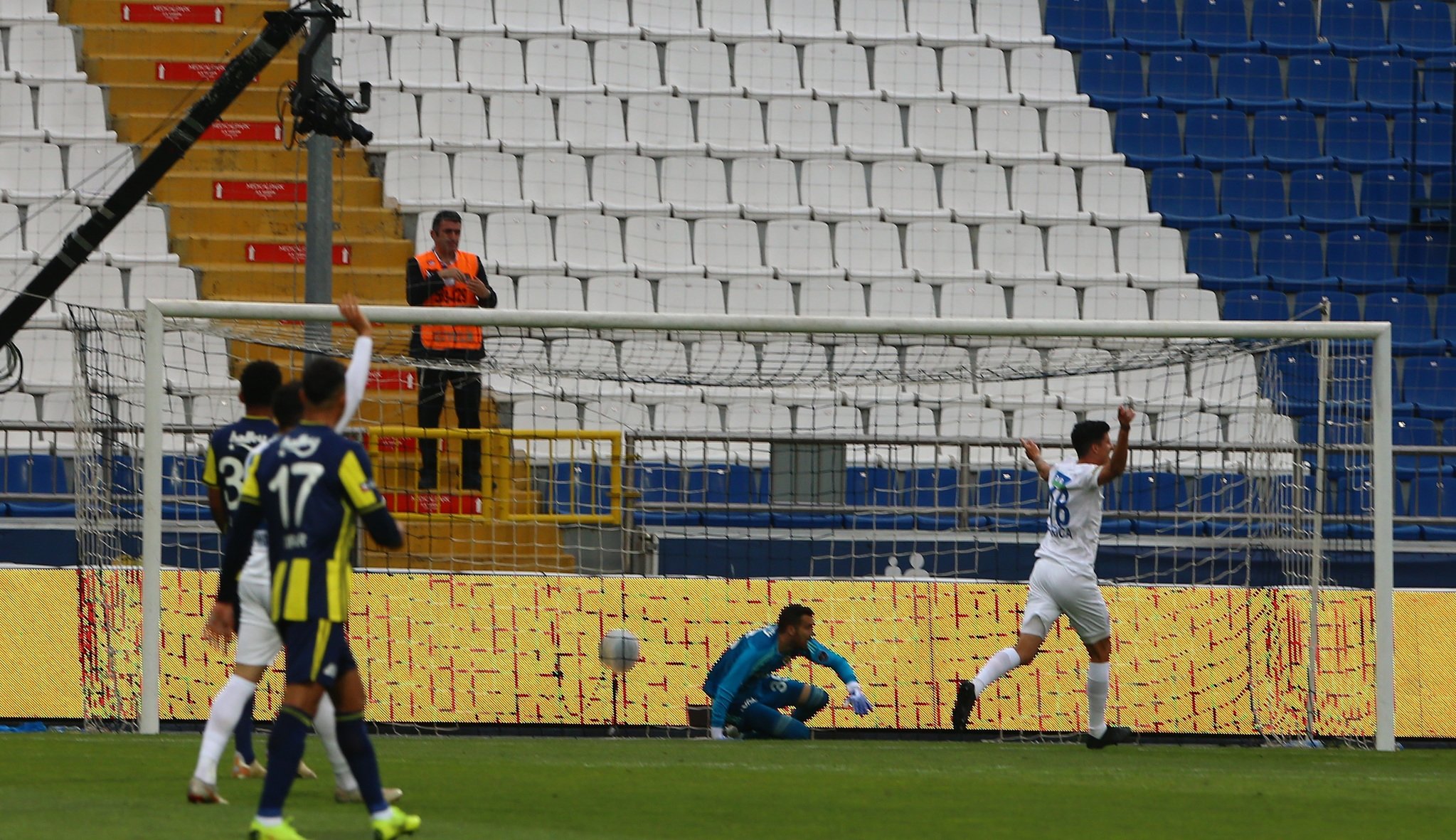 Kasımpaşa - Fenerbahçe maçından kareler