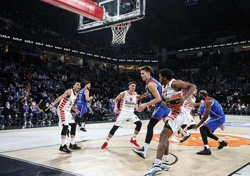 Anadolu Efes rahat kazandı!