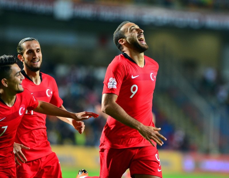 Cenk Tosun’dan Beşiktaş ve Burak Yılmaz sözleri