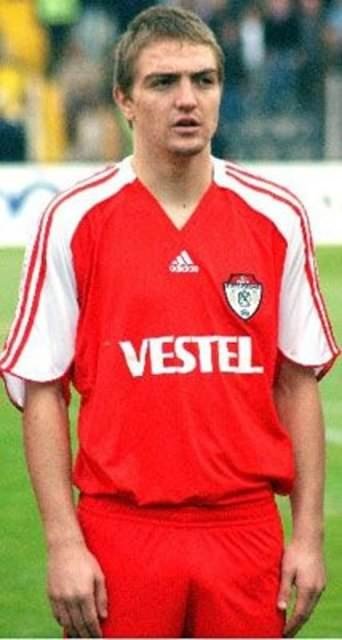 Futbolcu ve teknik adamların ’yok artık’ dedirten değişimleri