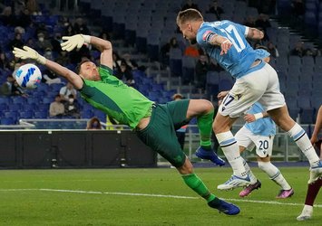 Lazio puanı son anda kaptı