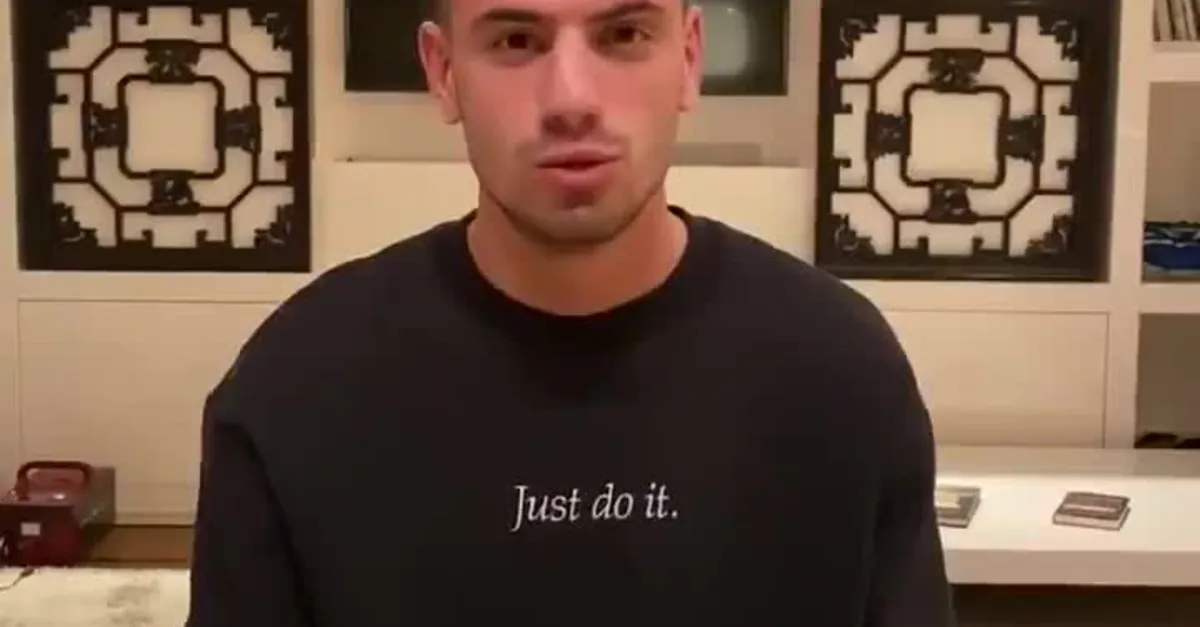 Merih Demiral'dan 'Evde kal' mesajı