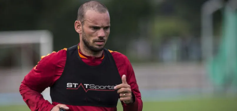 Sneijder'den bomba itiraf! 'Milan'da oynamak isterim'