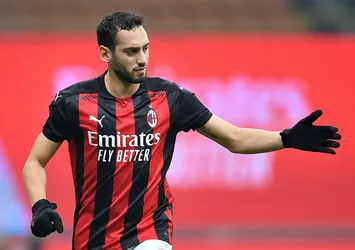 Hakan Çalhanoğlu'nun durumu belirsiz