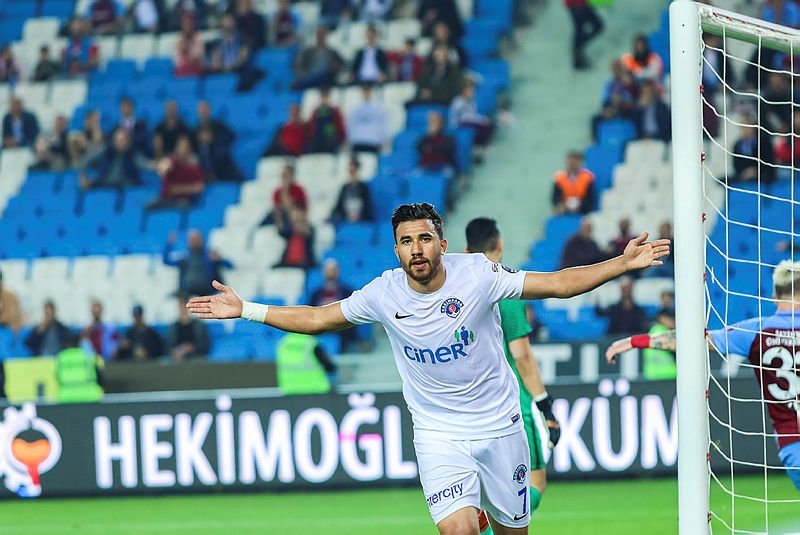 Trezeguet Aslan oluyor