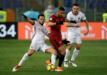 Hakan, Cengiz'i üzdü