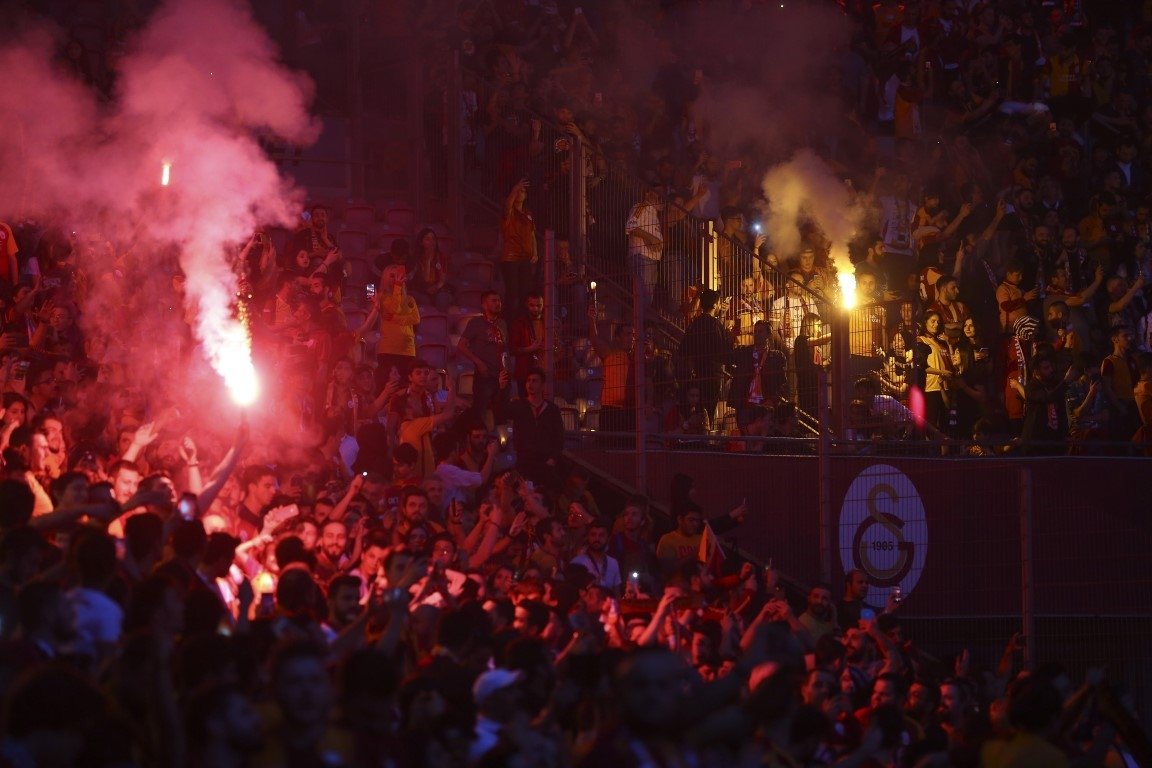 Galatasaray’ın şampiyonluk kutlamasında 5. yıldız detayı