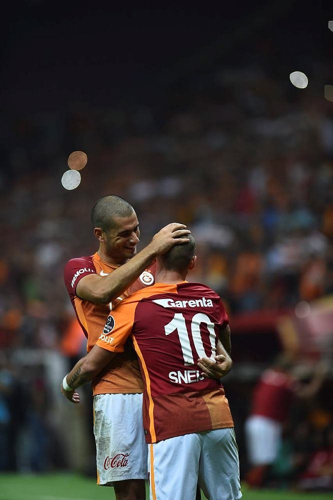 Yıldız isim Galatasaray’a veda etti