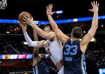 Cedi'den Grizzlies'e karşı 10 sayı, 7 ribaunt
