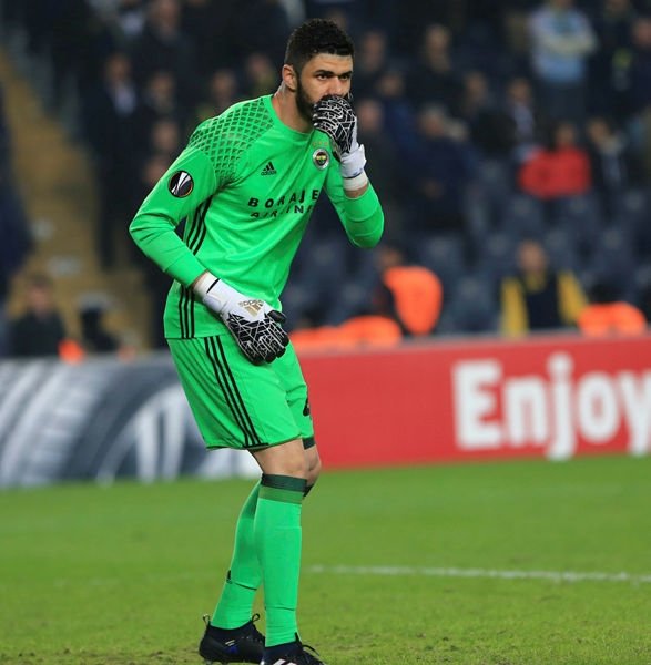 Fenerbahçe’de gidecek isimler belli oluyor