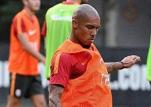 Serdar Aziz'e ameliyat, de Jong'a ise...
