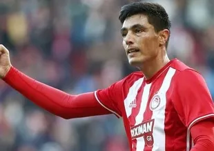 Olympiakos, Panetolikos'u Cardozo ile geçti