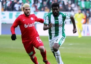 9 kişi kalan Antalyaspor deplasmanda Atiker Konyaspor ile berabere kaldı
