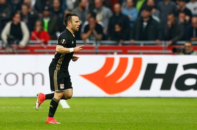 Fenerbahçe’den çifte bomba