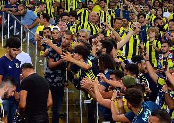 Slimani’ye büyük ilgi