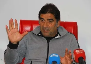 Ünal Karaman istifa etti