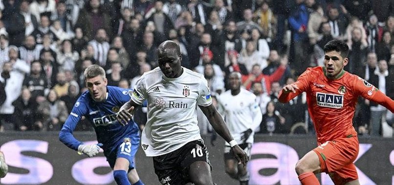 Beşiktaş Alanyaspor maçında gol ofsayta takıldı