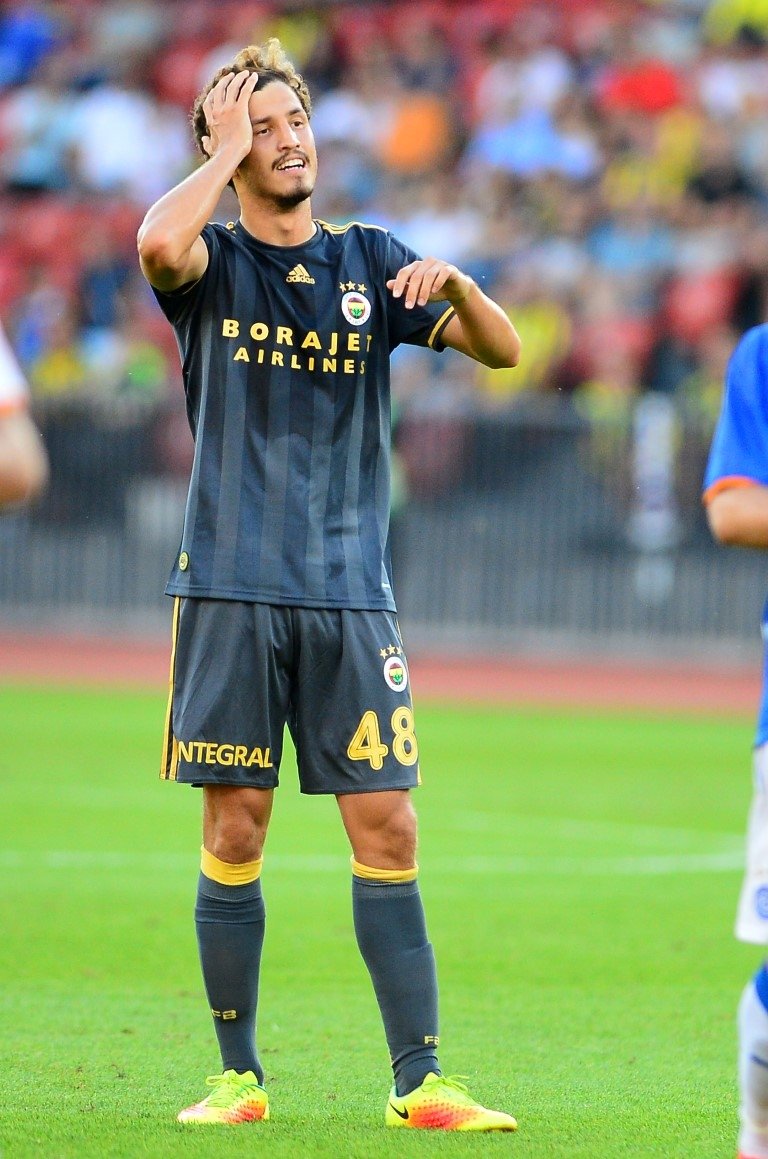 Fenerbahçe’ye 3 teklif birden