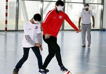 Antalyaspor'dan farkındalık maçı