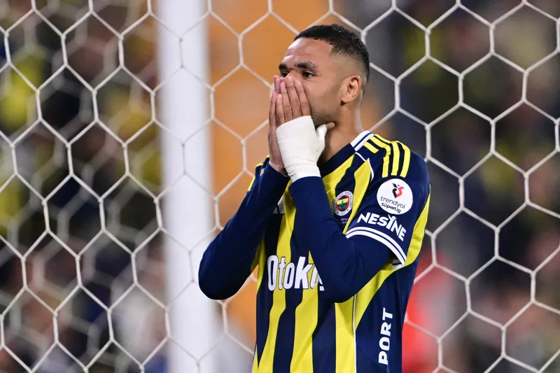 Fenerbahçe Samsun'da 3 puan peşinde! İşte Tedesco'nun ilk 11'i - 3