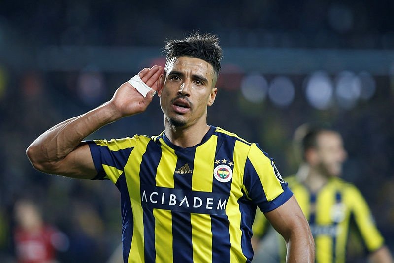 Fenerbahçe’de yıldız isim kadro dışı!