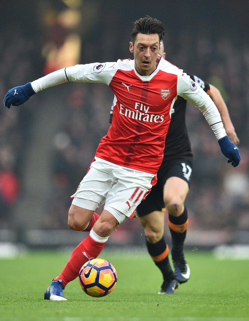 Mesut Özil, Fenerbahçe’yi açıkladı