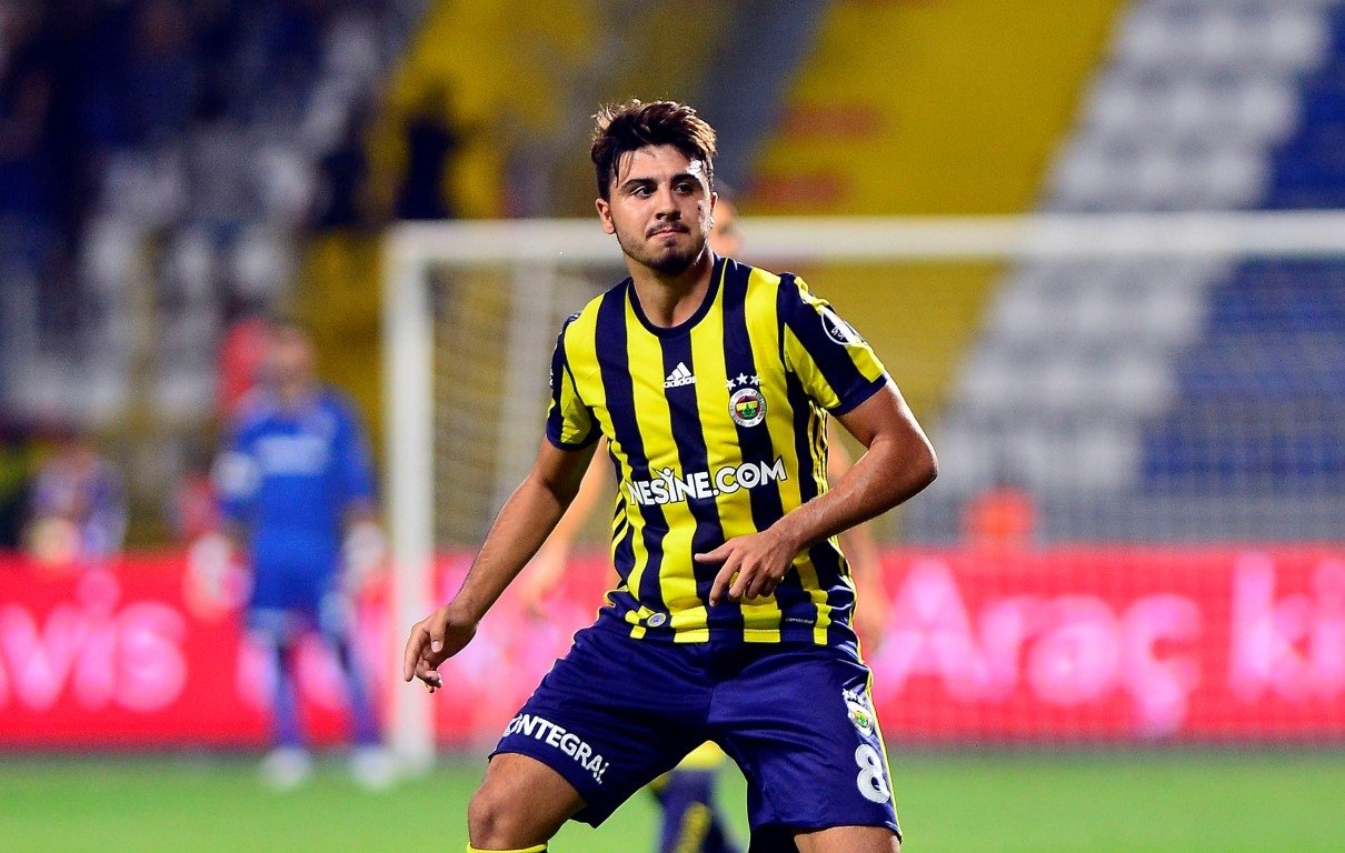 Fenerbahçeli futbolcu gözaltına alındı