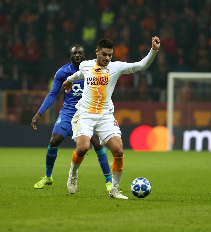 Ozan Kabak için önerilen rakam dudak uçuklattı!