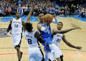 Westbrook'tan bir "triple double" daha