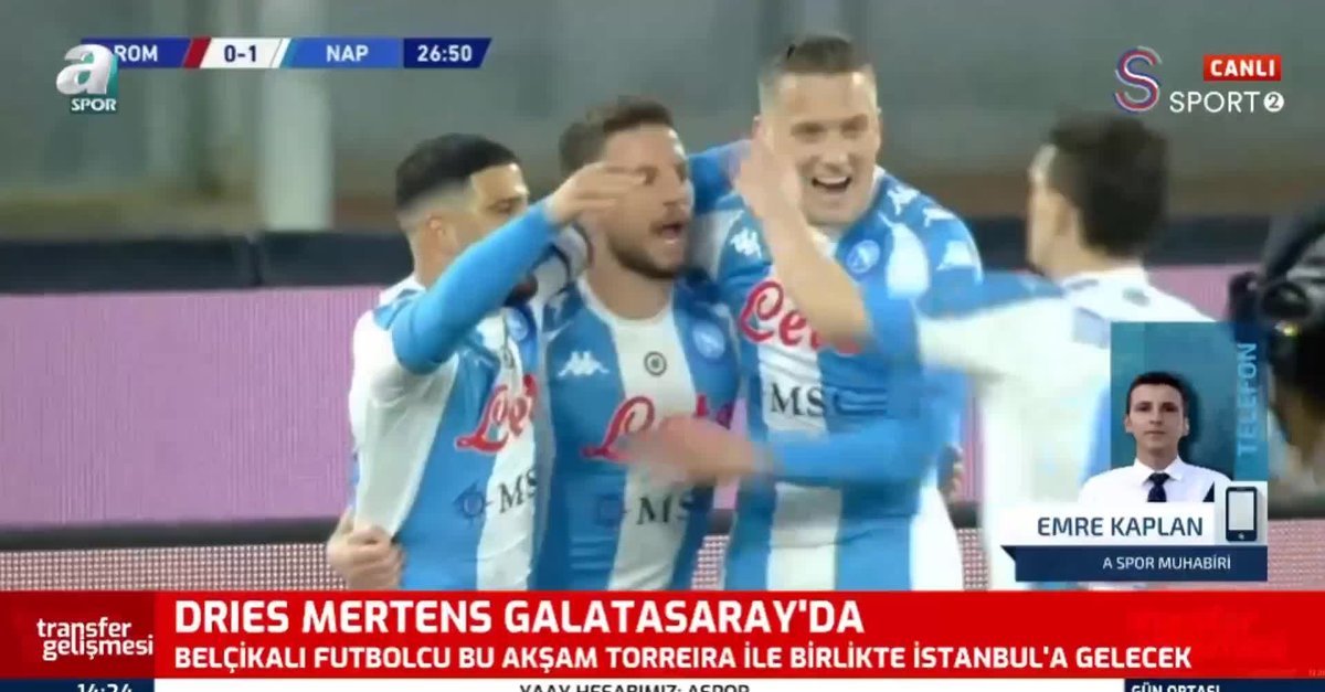 Dries Mertens and Lucas Torreira on the same plane!