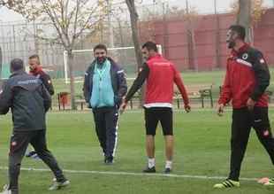 Gençlerbirliği, Ümit Özat yönetiminde çalıştı
