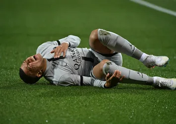 Mbappe'den PSG'ye kötü haber!