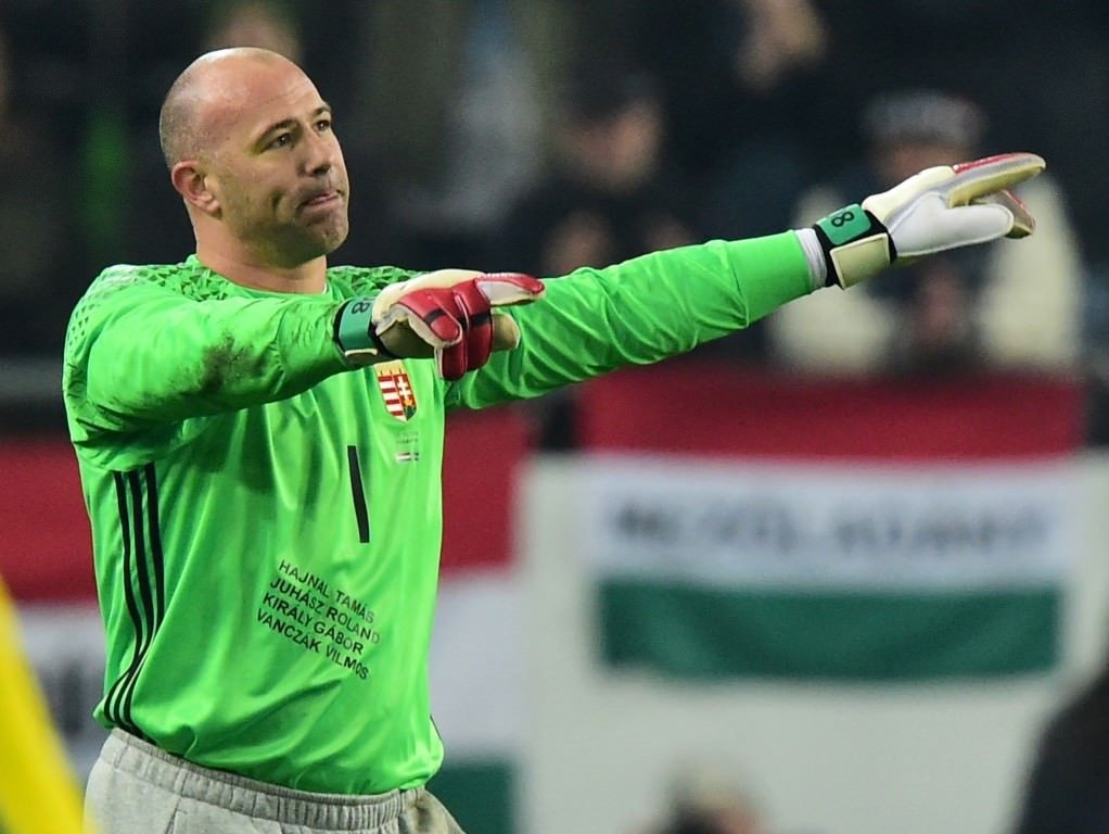 Gabor Kiraly niçin eşofman giyiyor?