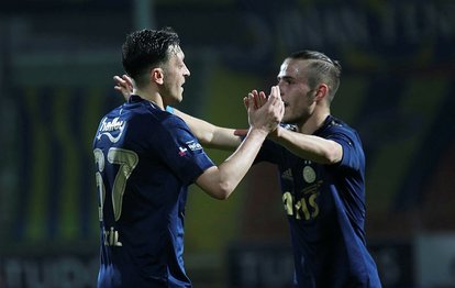Son dakika spor haberi: Mesut Özil’den örnek davranış!