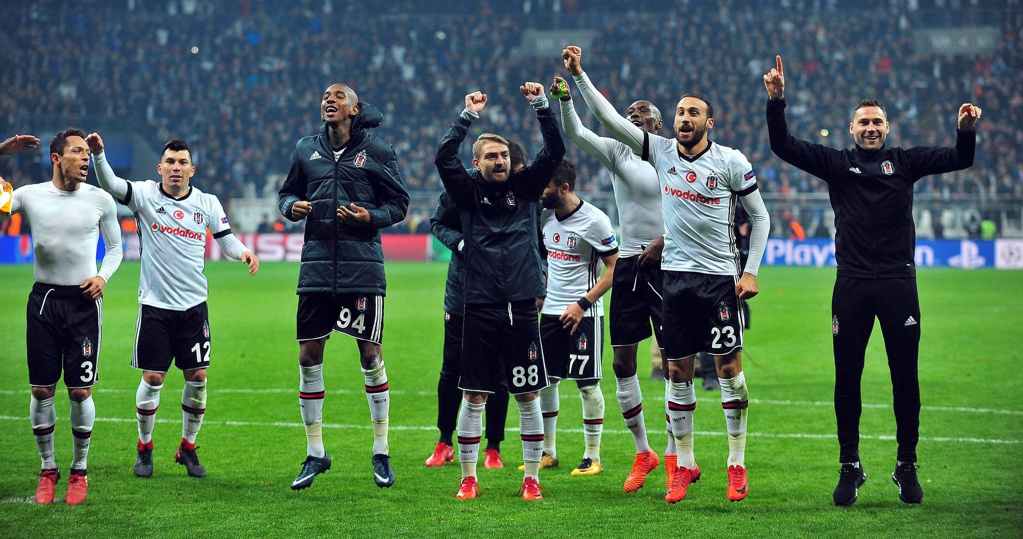 Beşiktaş - Porto maçından kareler
