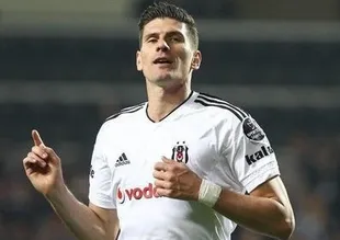 Mario Gomez'den açıklama! Ayrılıyor mu?
