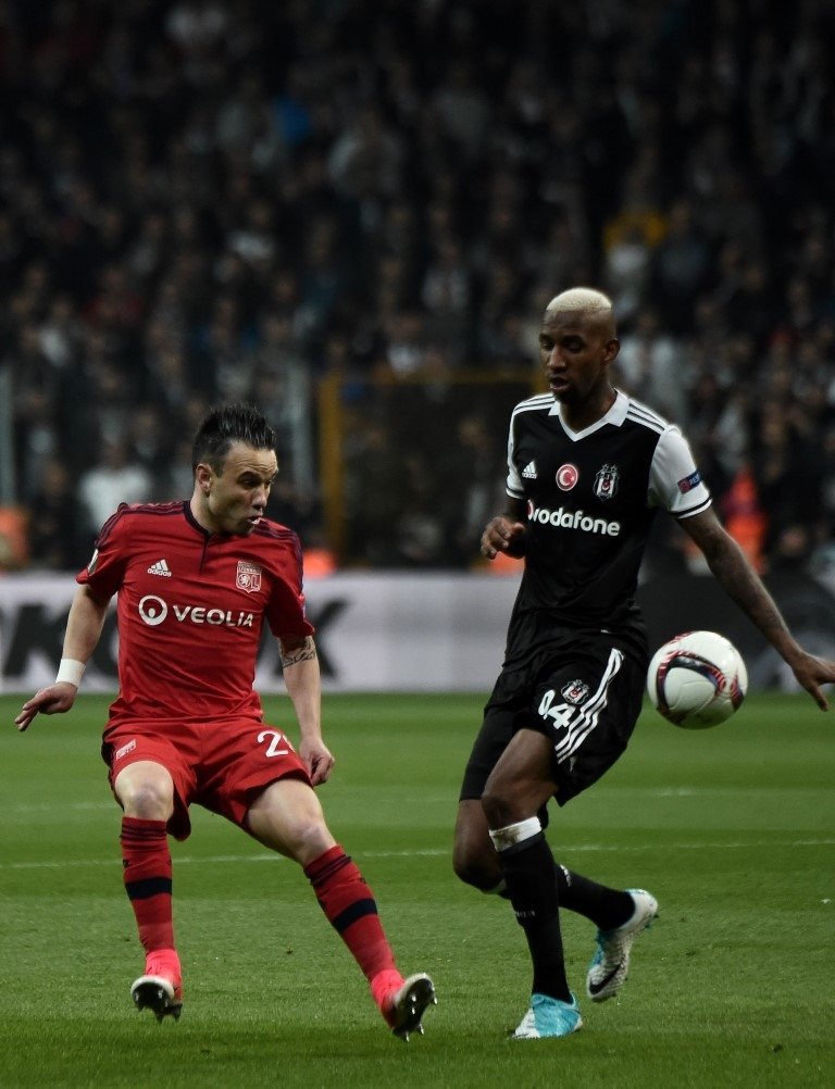 Mathieu Valbuena, Galatasaray’ı takipte