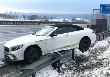 Yıldız futbolcu kaza yaptı!